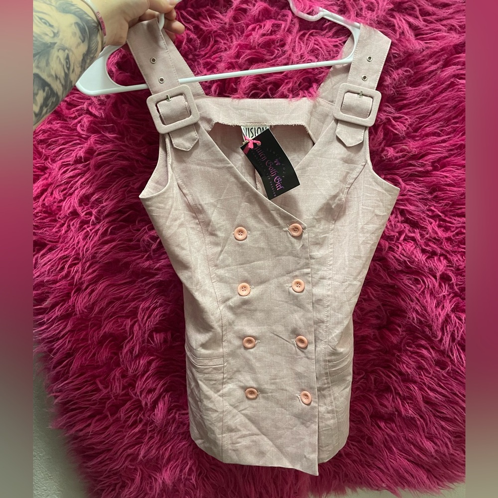 Vintage buckle button tank top